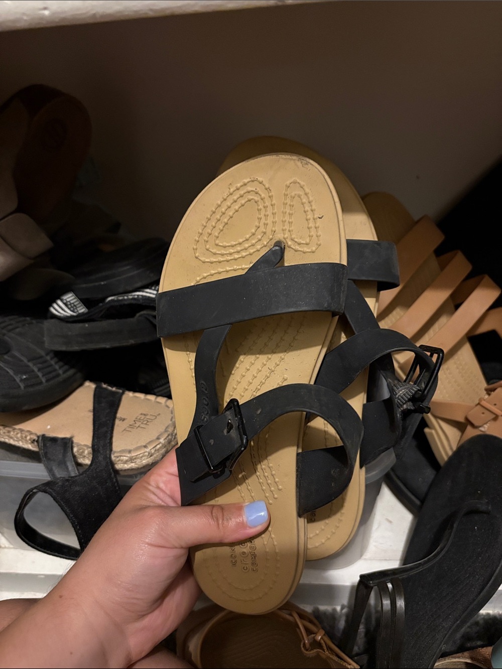 CROCS Tulum Toe Post Sandal